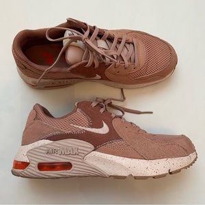 Nike Air Max excee women’s pink sneaker